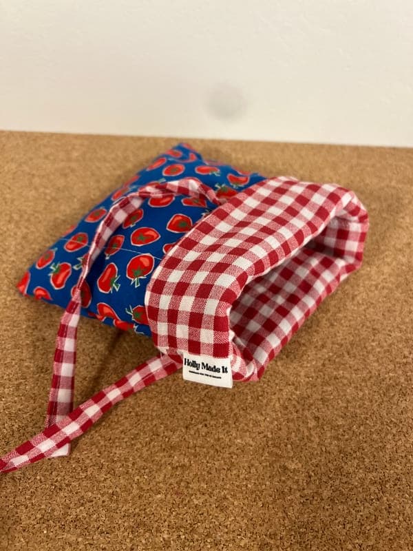 Tomato Sleeve